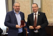 Министру здравоохранения Кубани Евгению Филиппову вручили медаль «За вклад в развитие законодательства Краснодарского края»